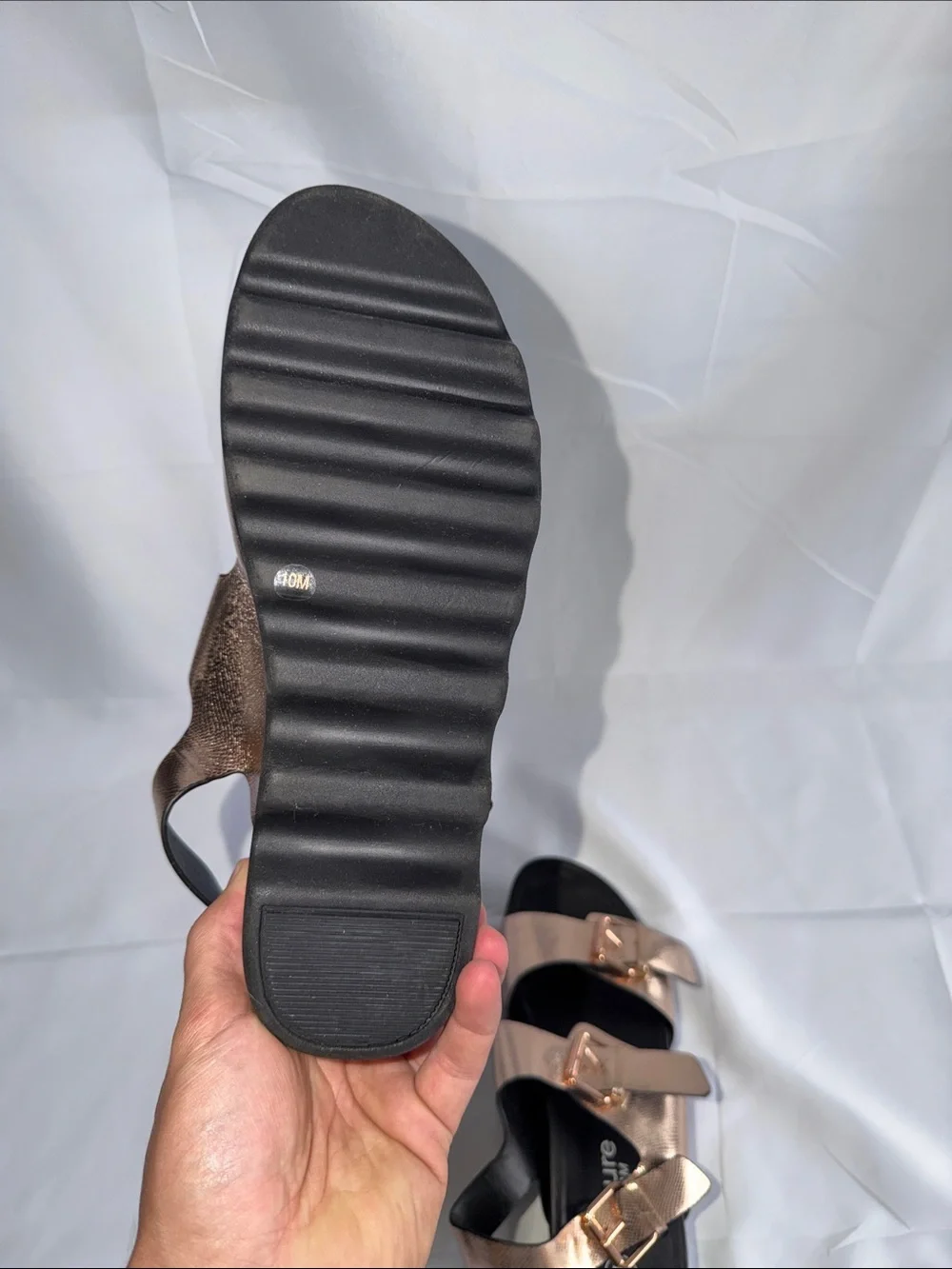 nuture roam triple strap